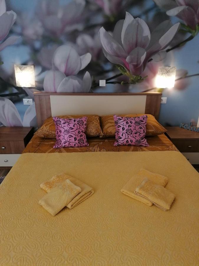 Rooms Katarina Kadumi Екстер'єр фото
